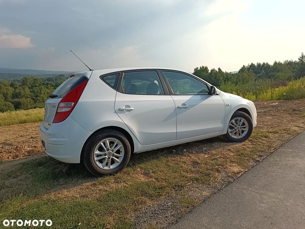 Hyundai i30 2.0 Premium - 39