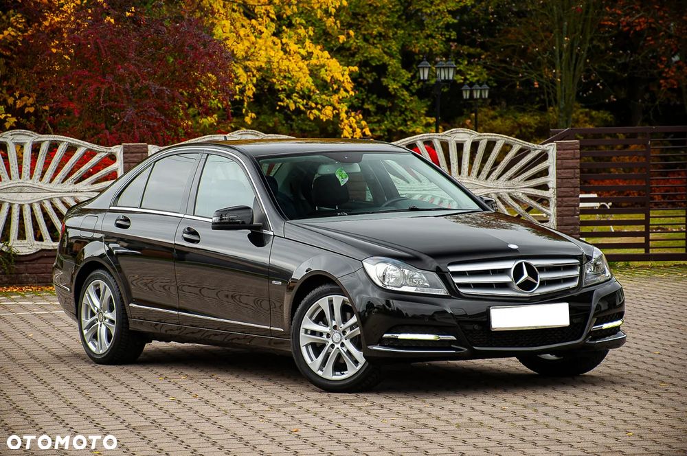 Mercedes-Benz C 2011 photo 3