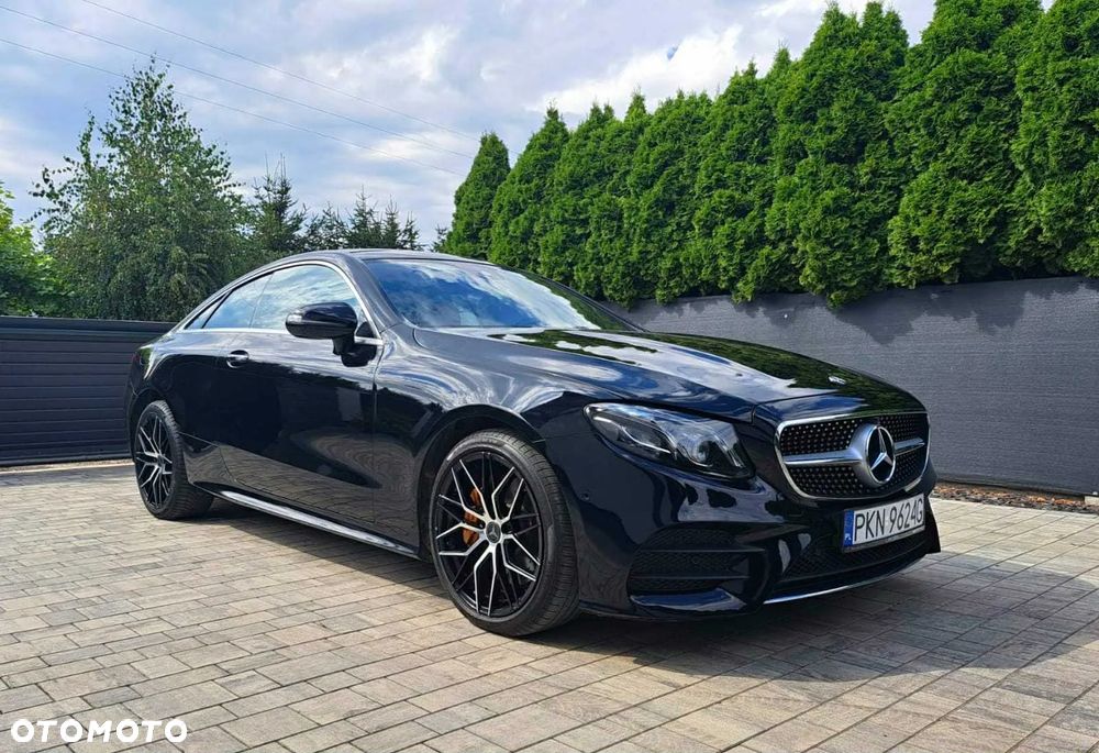 Mercedes-Benz Klasa E 400 4Matic Coupe 9G-TRONIC Avantgarde - 5