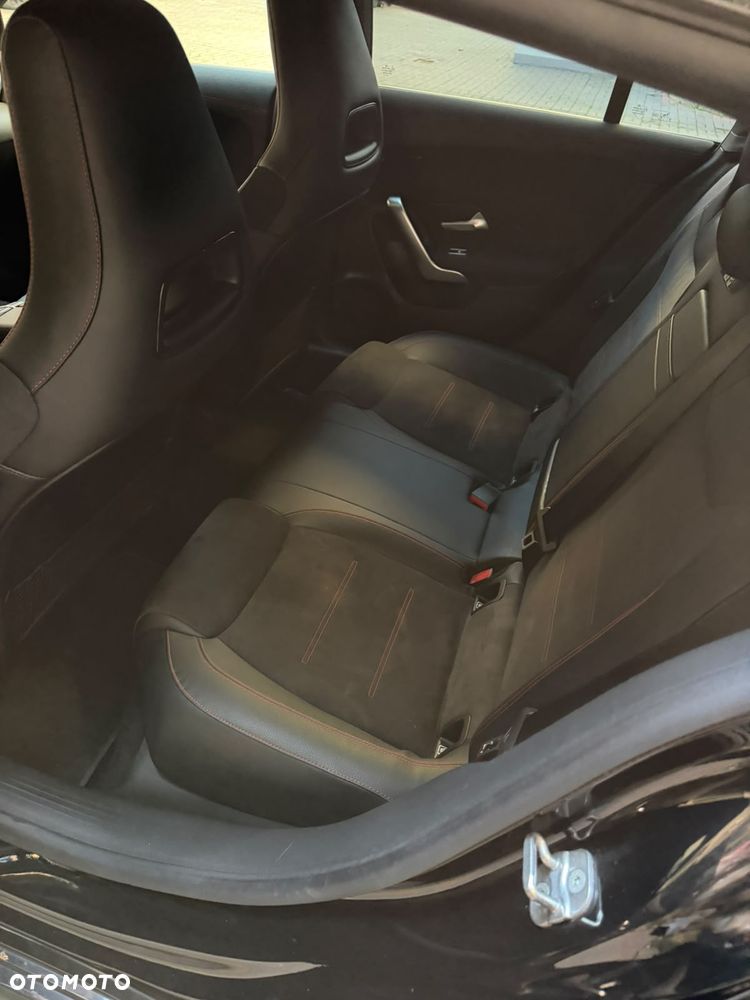 Mercedes-Benz CLA - 7