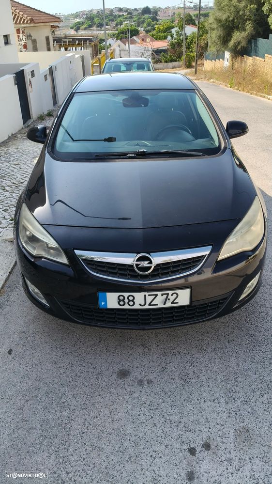 Opel Astra 1.7 CDTI Cosmo - 1