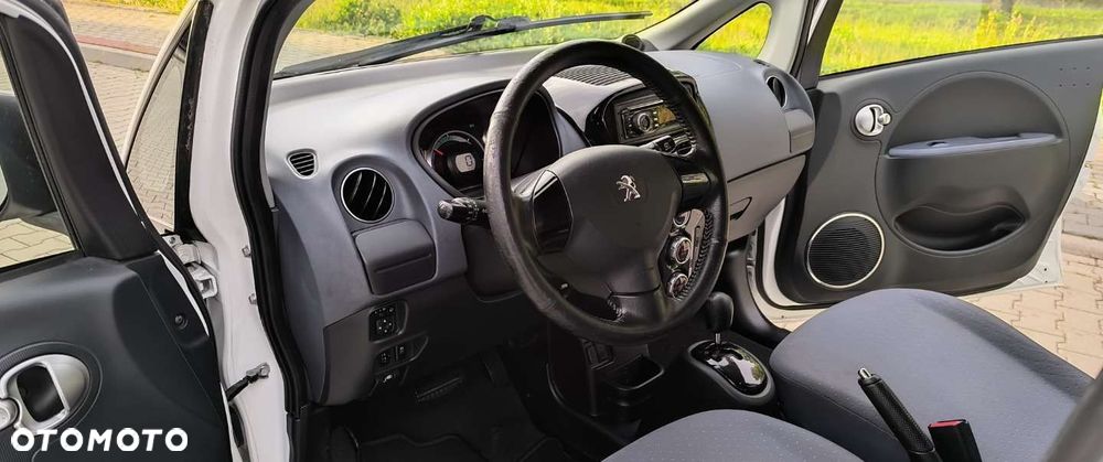 Peugeot iOn - 28