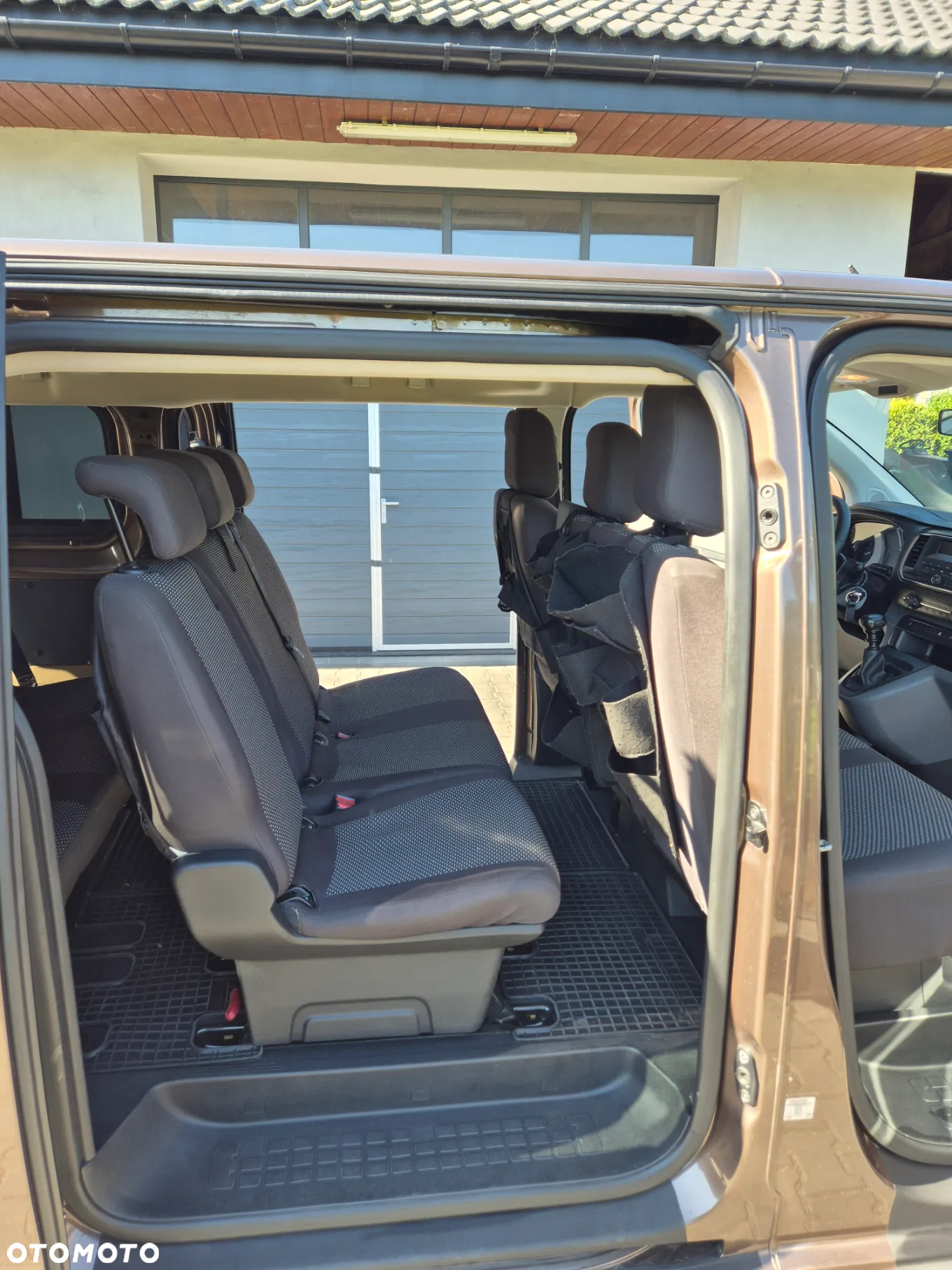 Peugeot Traveller - 6