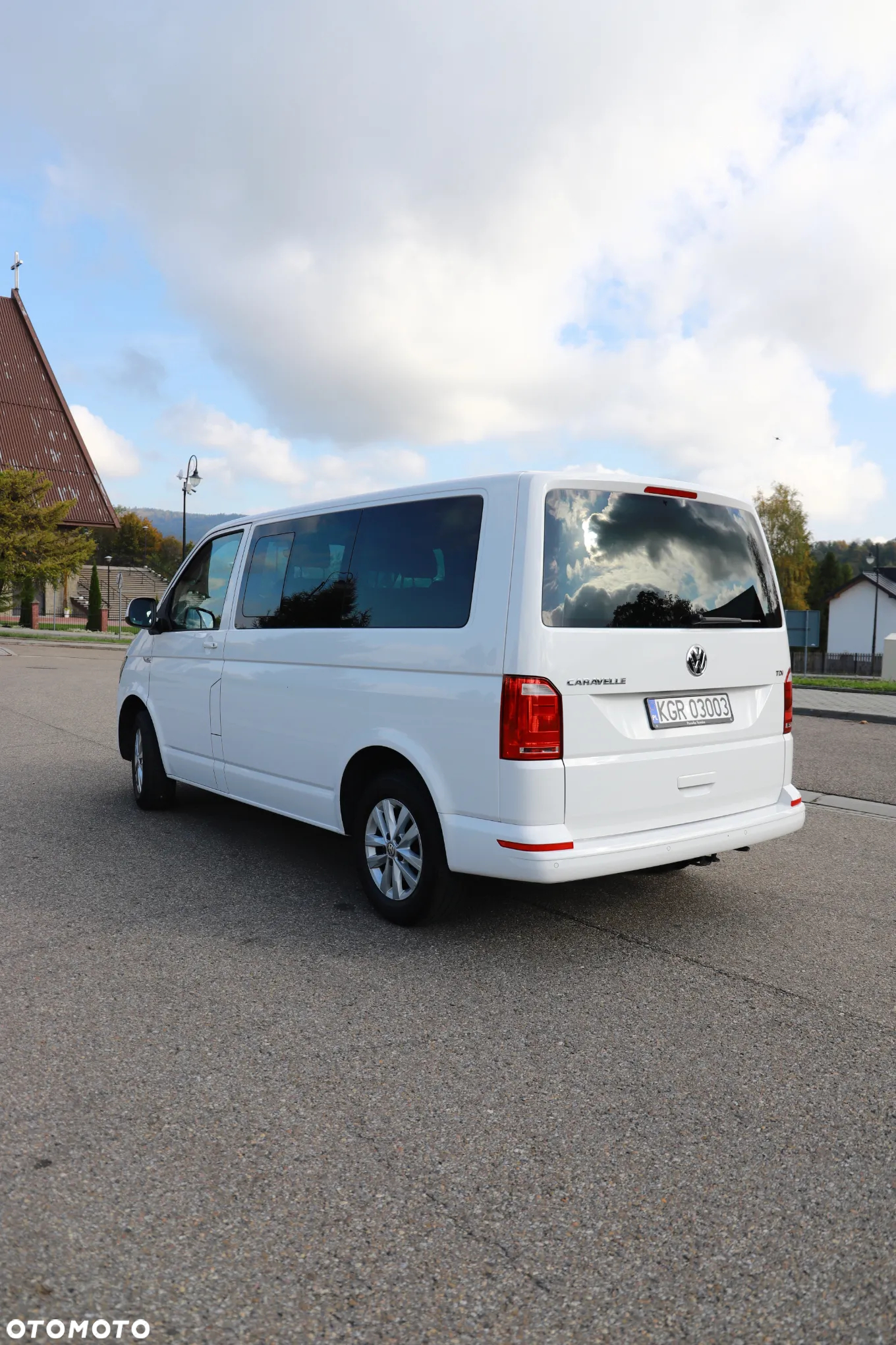 Volkswagen Caravelle 2.0 TDI L1 Comfortline - 9