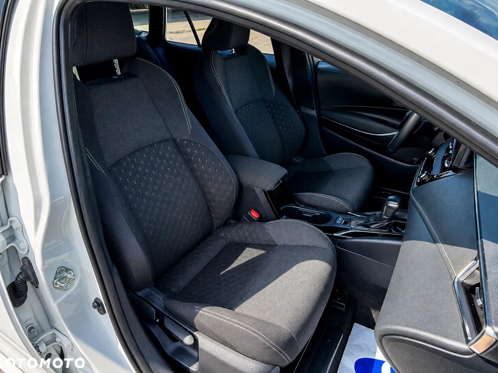 Toyota Corolla 1.8 Hybrid Comfort - 18