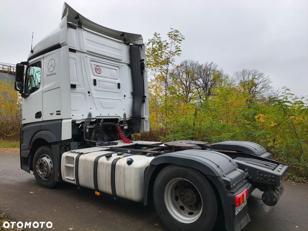 Mercedes-Benz Actros - 6