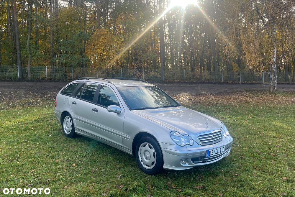 Mercedes-Benz Klasa C 220 T CDI Classic - 4