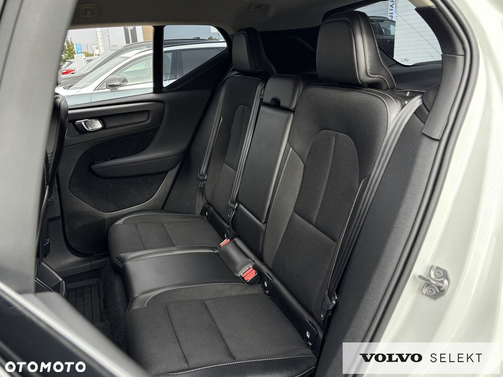 Volvo XC 40 - 24