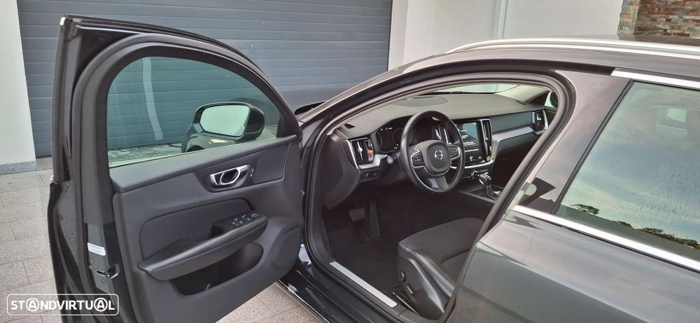 Volvo V60 2.0 D3 Momentum Plus Geartronic - 14