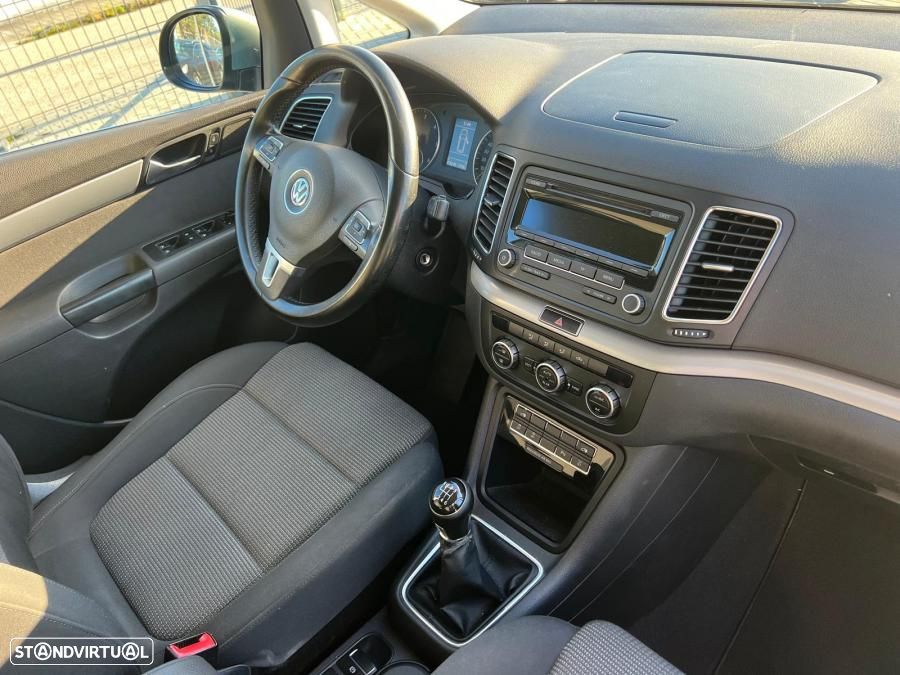 VW Sharan 2.0 TDI Confortline - 4