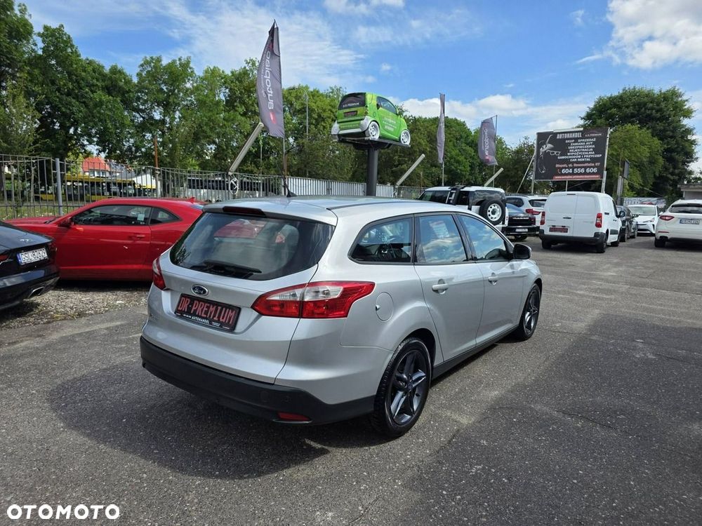 Ford Focus 1.6 TDCi DPF SYNC Edition - 4