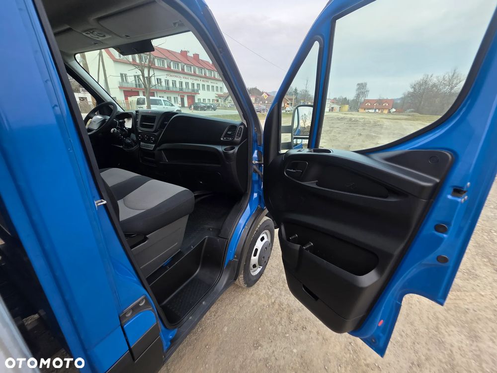Iveco Daily 35c-15 Kontener 4.20 M + Winda ! Super Stan  ! 3.0 HPI  ! 150 Km ! - 20