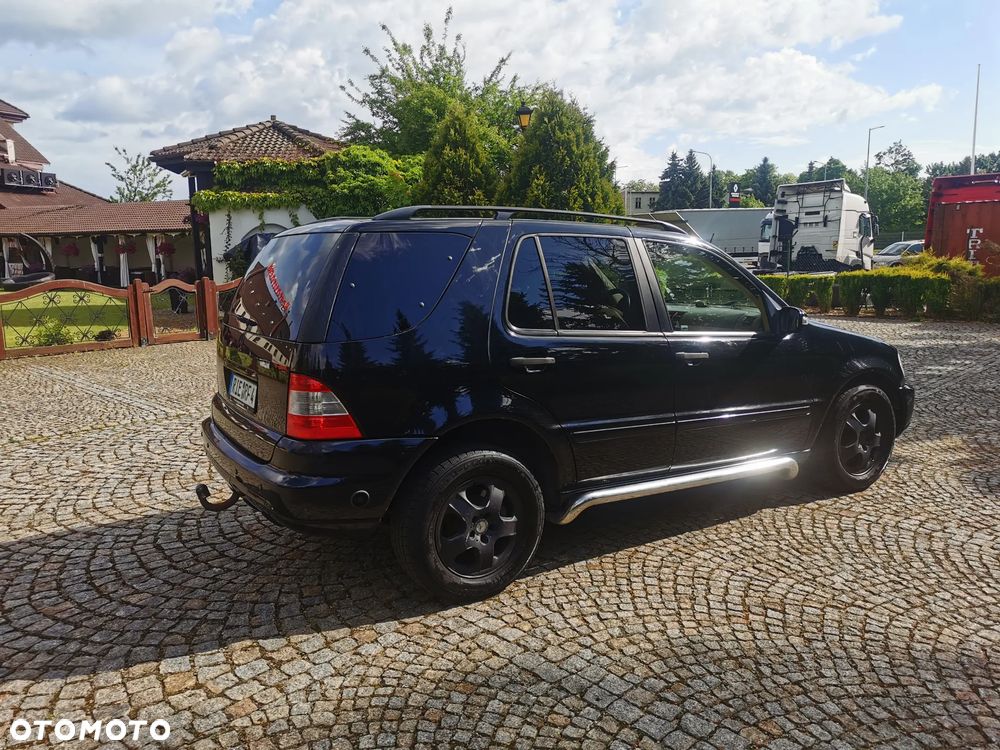 Mercedes-Benz ML 320 - 3