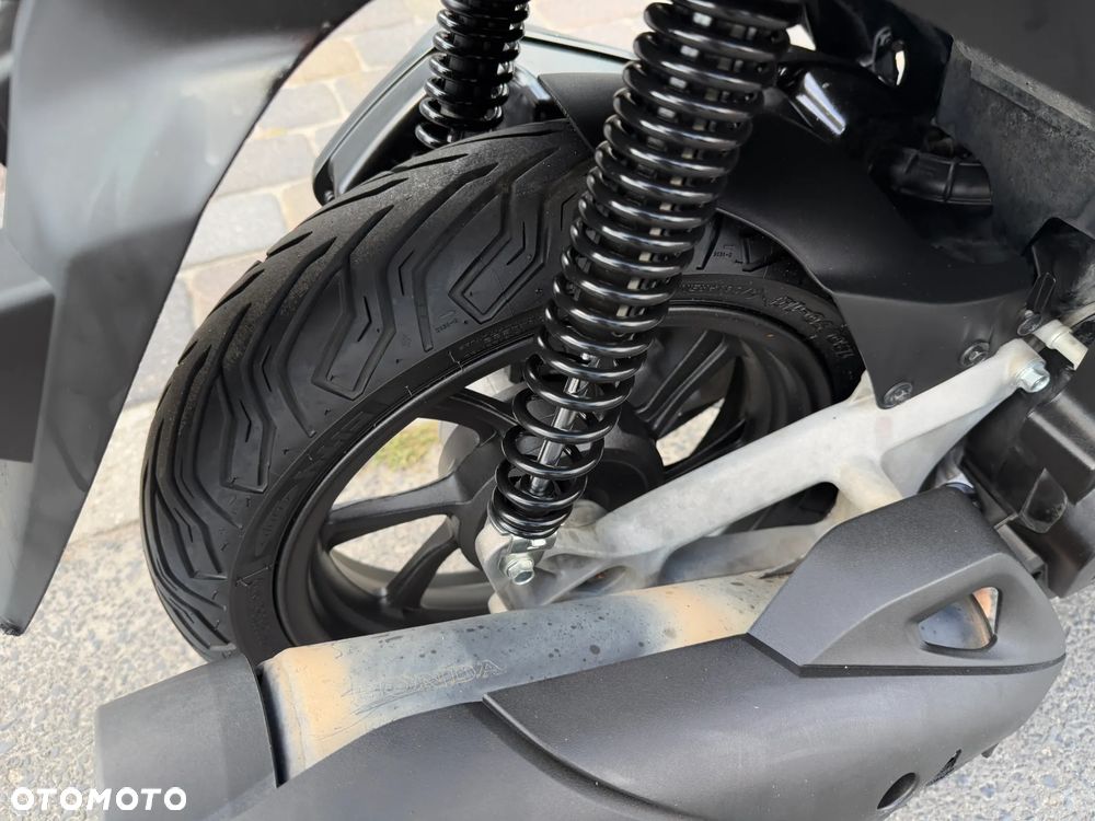 Honda PCX - 18