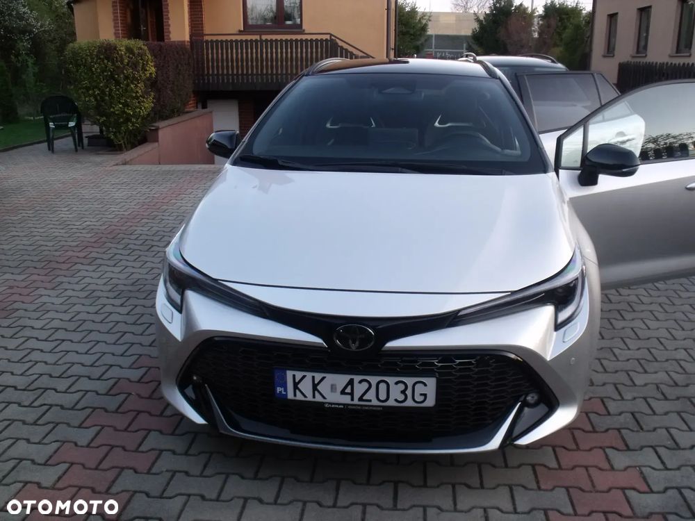 Toyota Corolla 1.8 Hybrid GR Sport Dynamic - 1