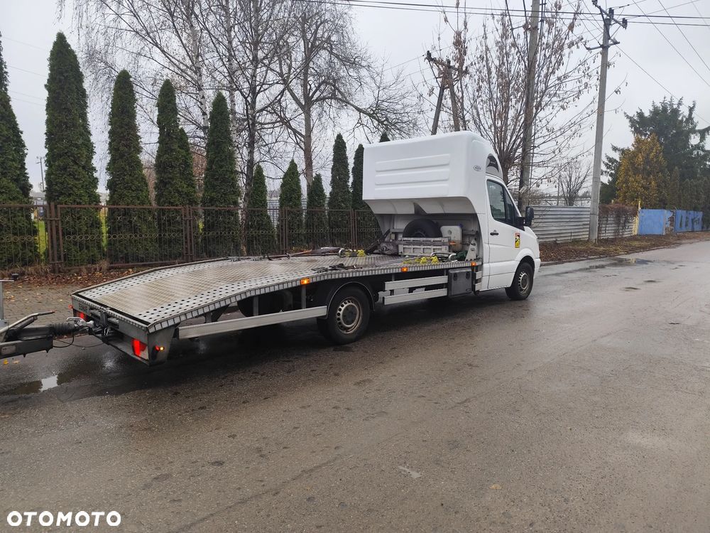 Mercedes-Benz Sprinter - 13