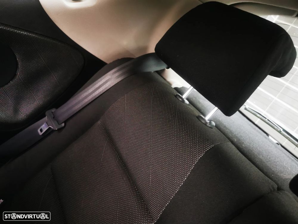Peugeot 207 1.4 16V Sport - 14