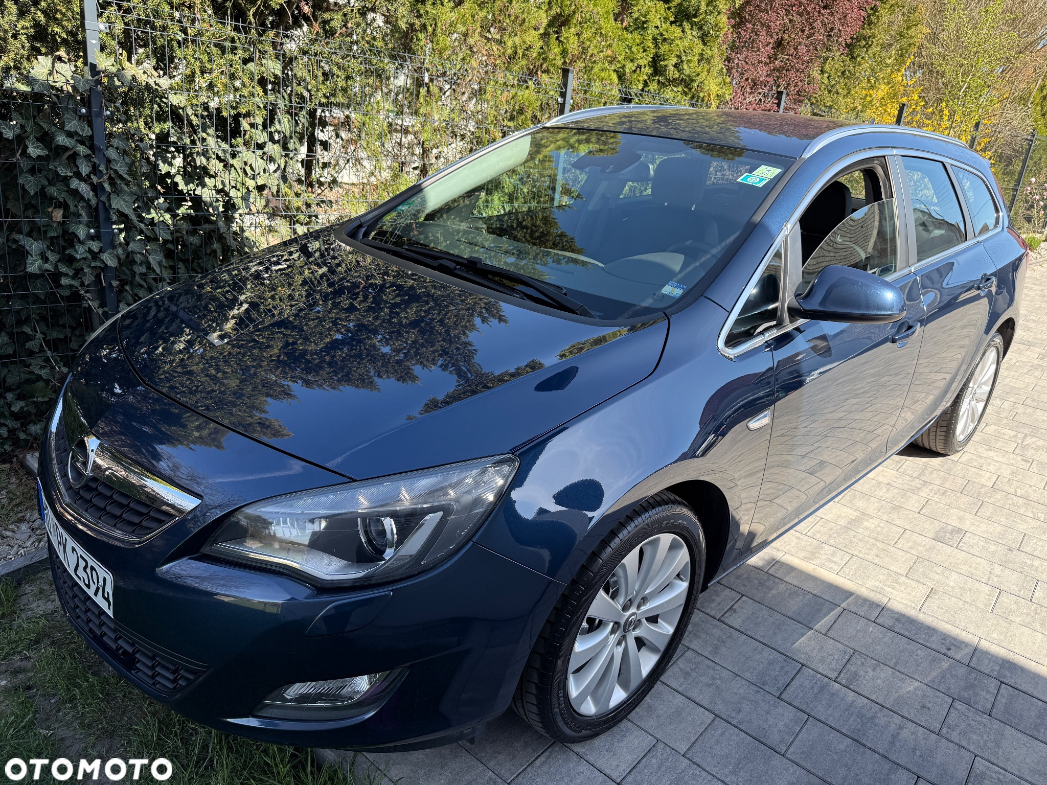 Opel Astra IV 1.4 T Cosmo - 2