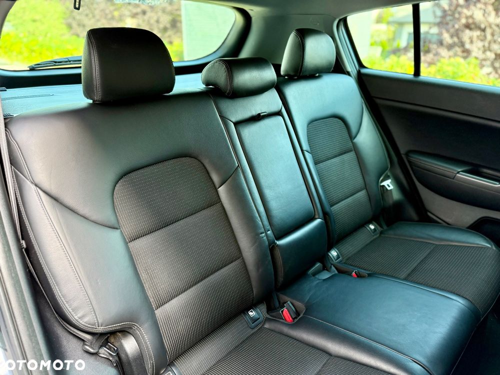Kia Sportage 1.7 CRDI Business Line 2WD DCT - 16