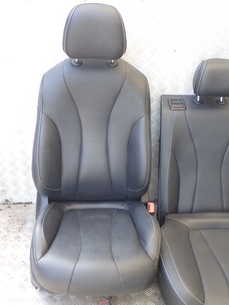 MG MG5  FOTEL PRZEDNI PRAWY / LEWY ORAZ KANAPA TYLNIA SKÓRA KOMPLET - 9