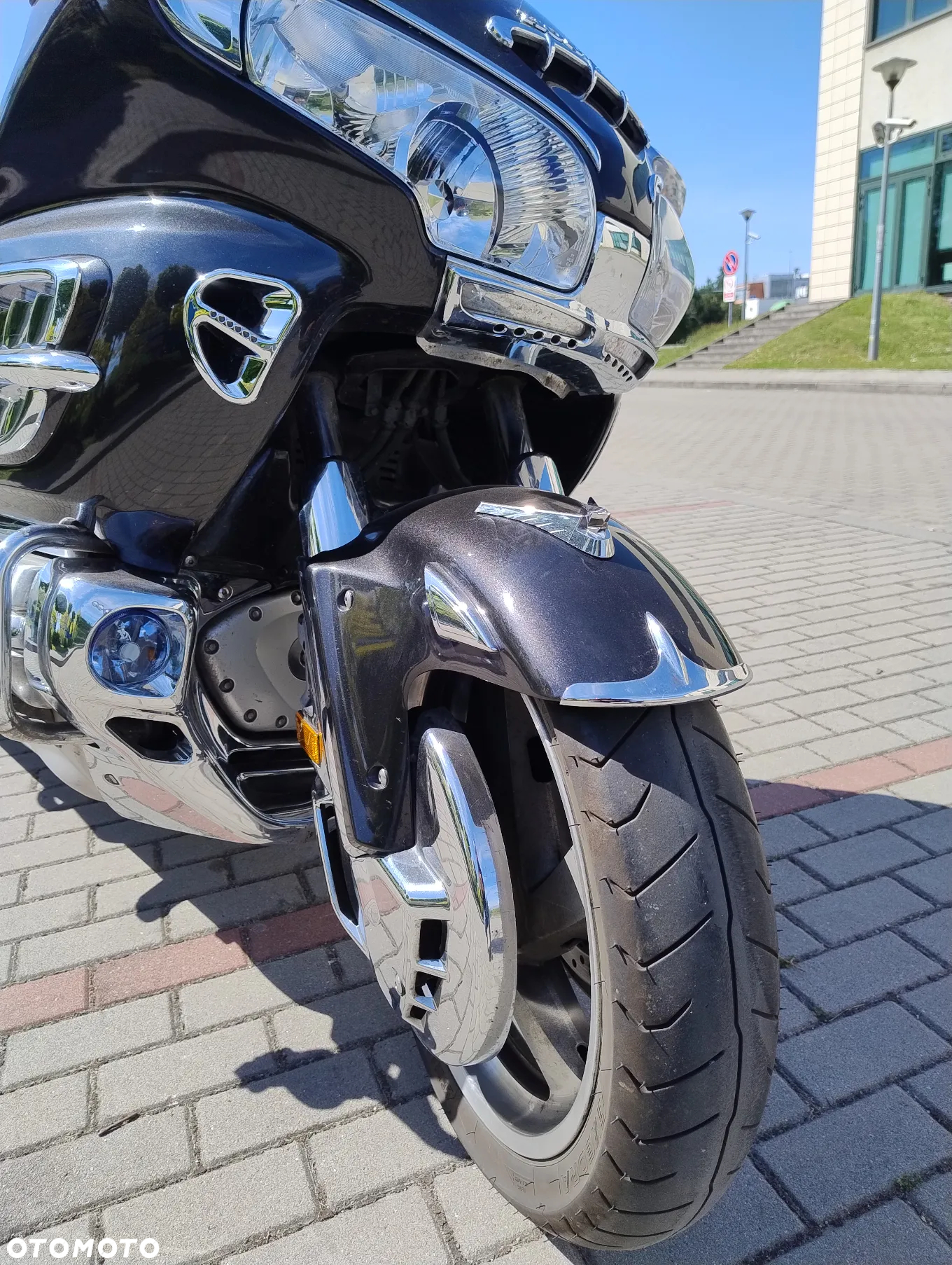 Honda GL - 9