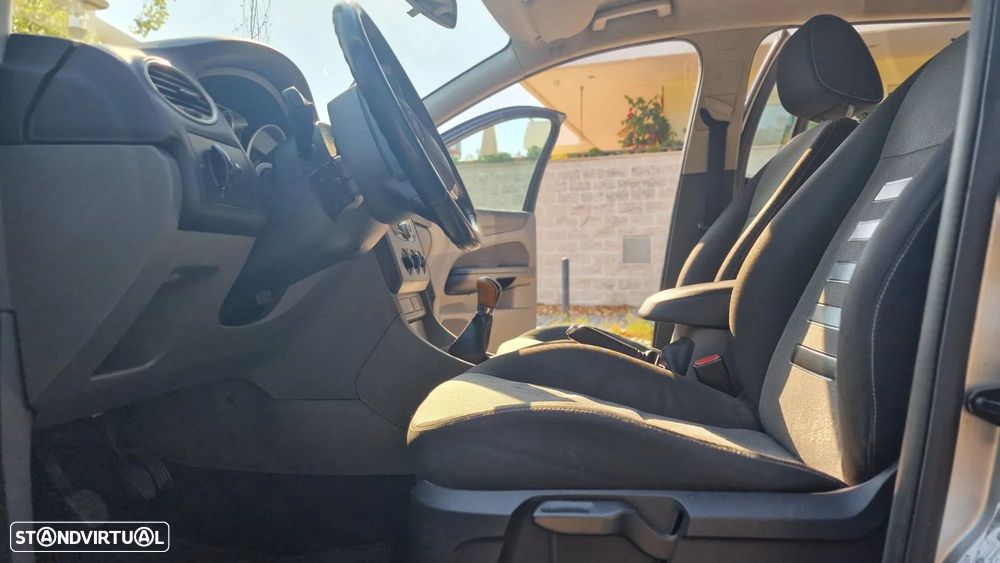 Ford Focus SW 1.6 TDCi Trend - 20