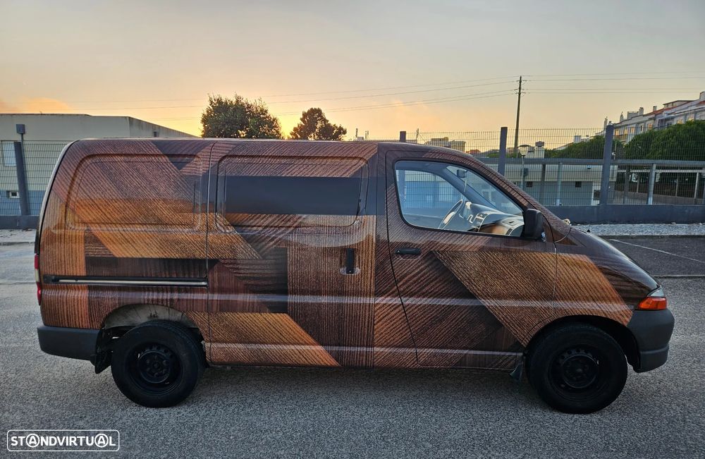 Toyota Hiace 2.4 D 2001 - IVA Dedutível - 4