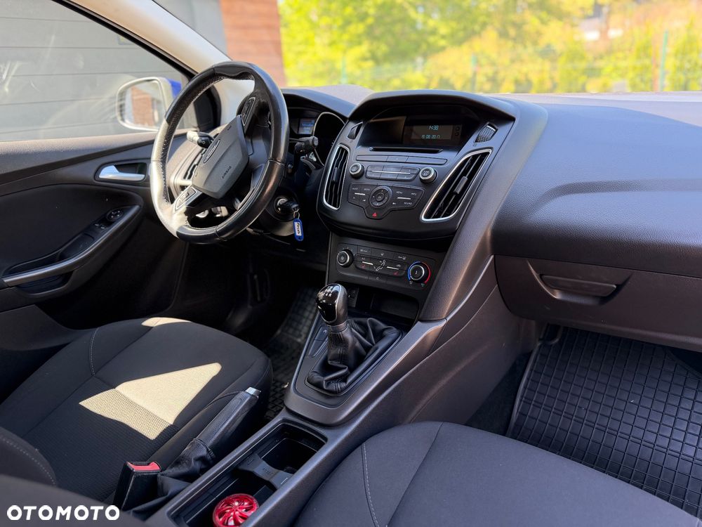 Ford Focus - 8
