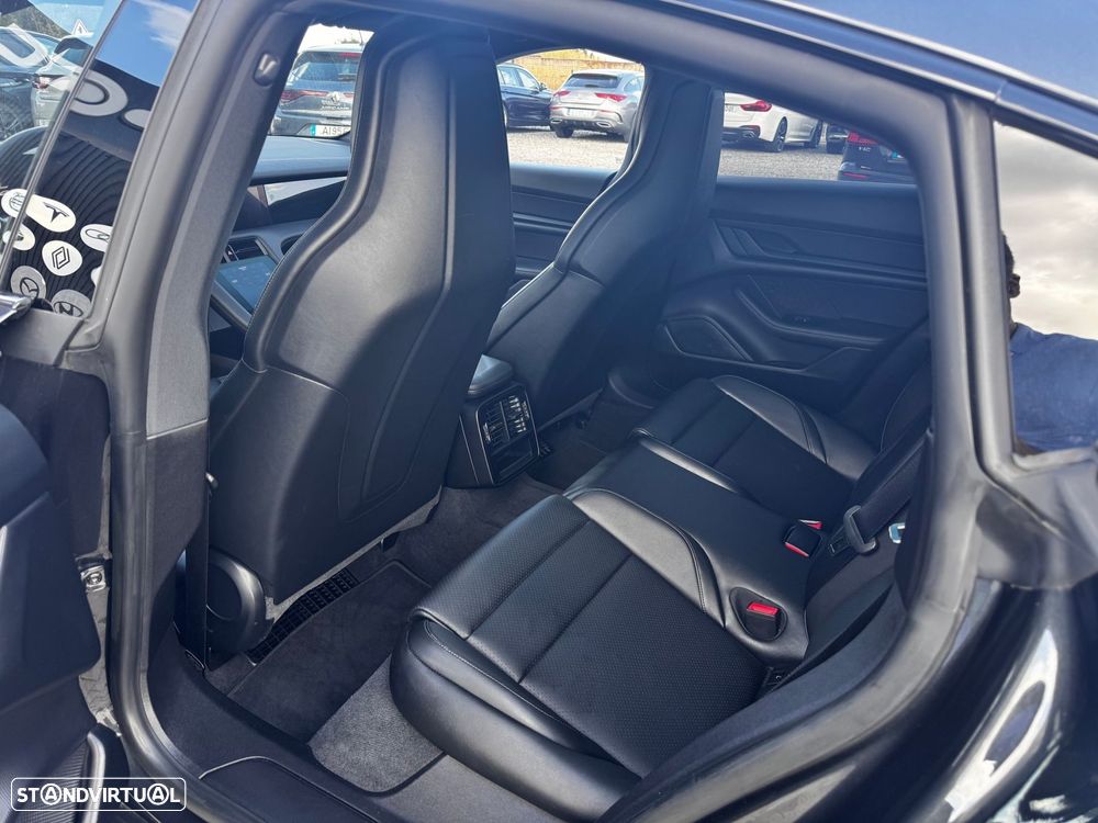 Porsche Taycan Bateria Performance Plus - 15