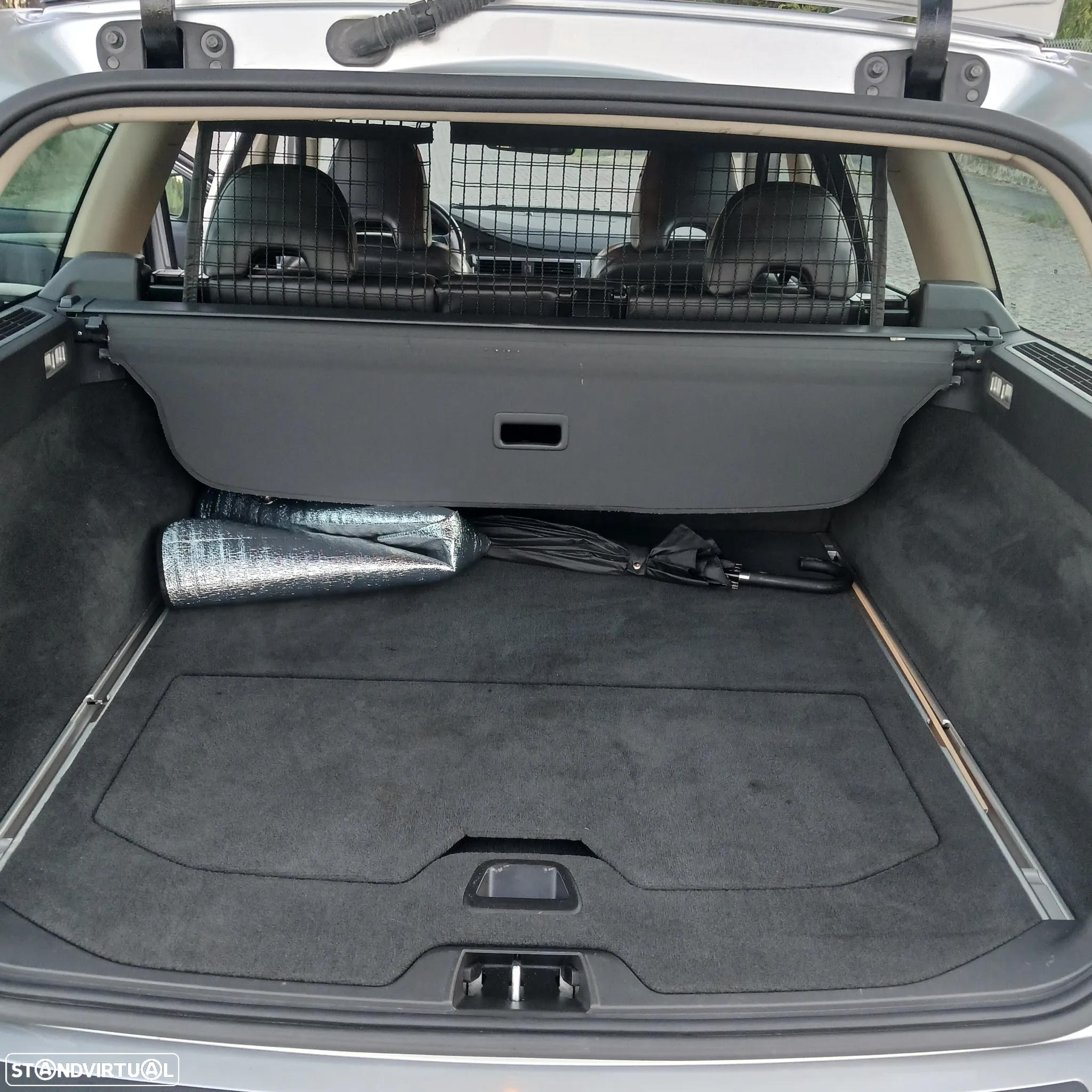 Volvo V70 2.4 D5 Momentum - 14