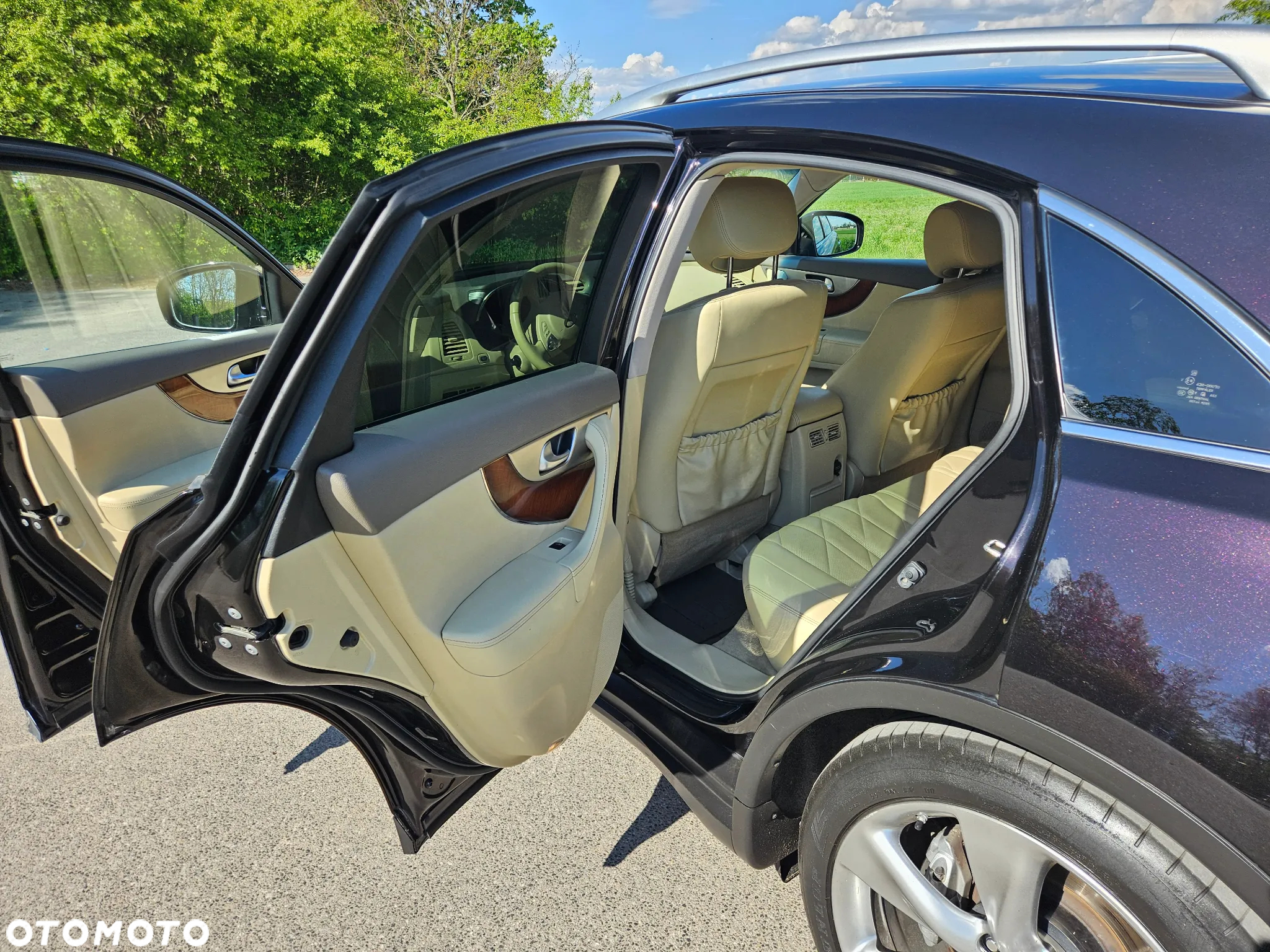 Infiniti QX70 3.0d S Premium - 11