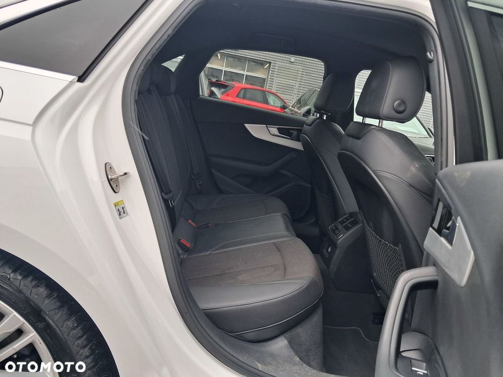 Audi A4 Limousine - 28