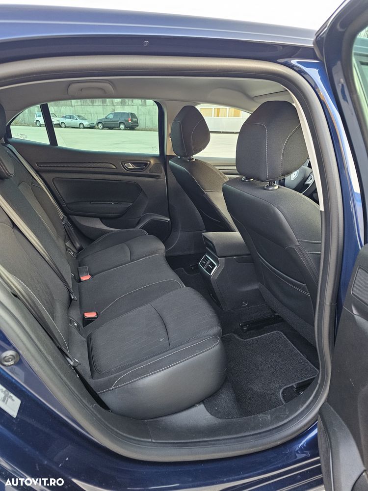 Renault Megane ENERGY dCi 110 Start & Stop LIMITED - 11