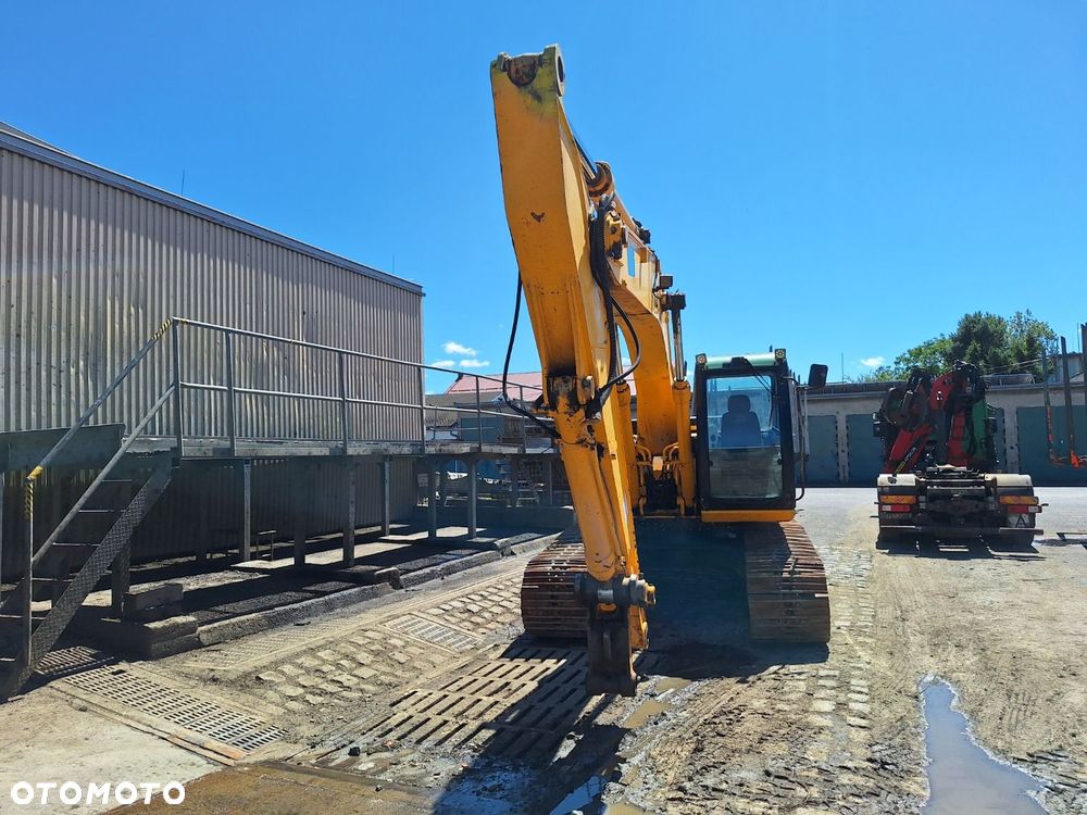 JCB Js 210L - 2