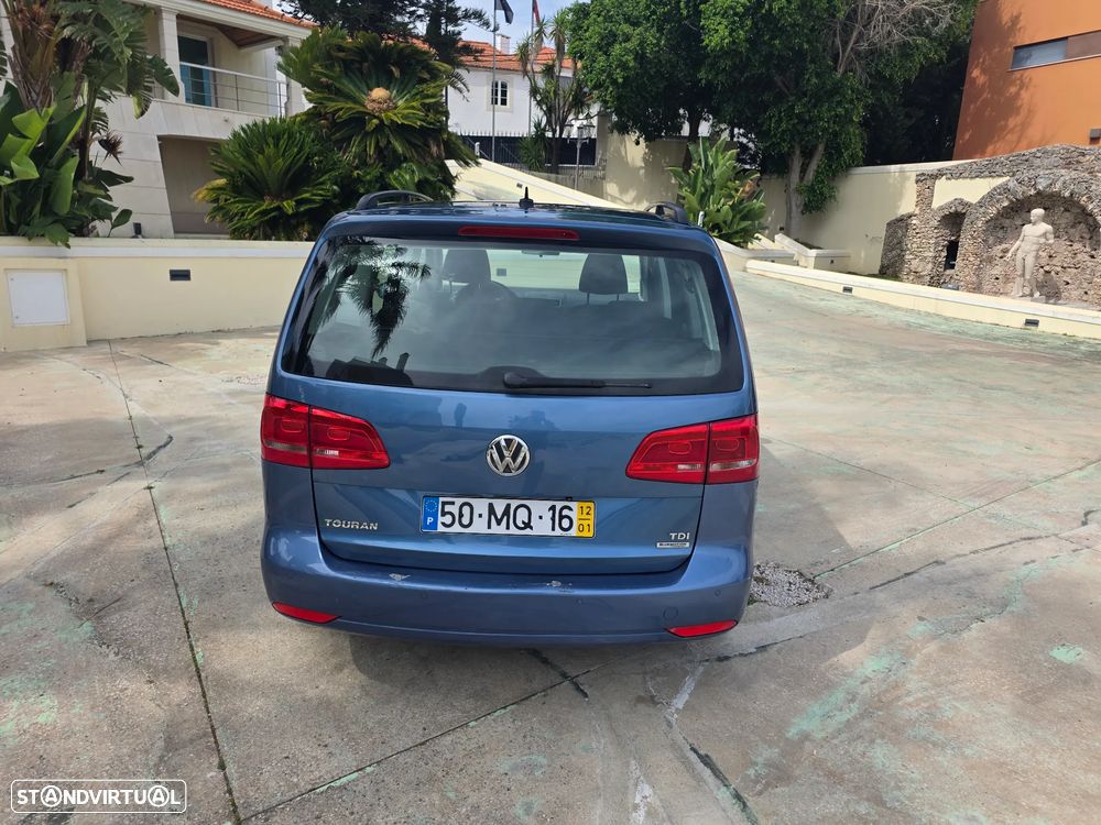 VW Touran - 2