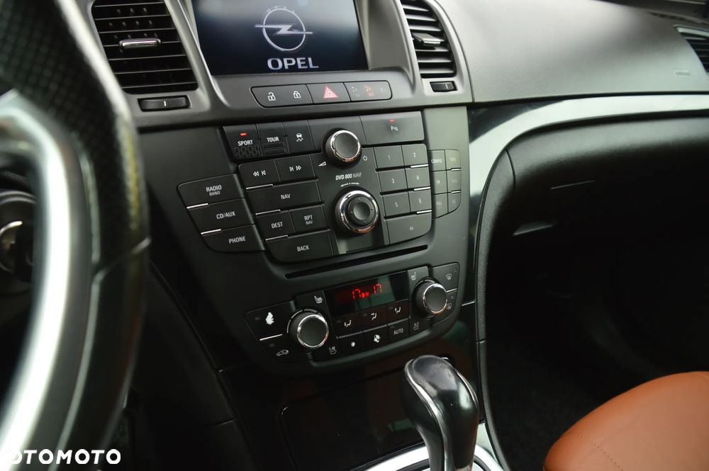 Opel Insignia 2.0 Turbo 4x4 Automatik Design Edition - 22