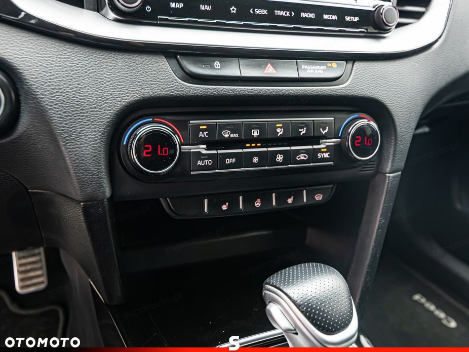 Kia ProCeed 1.6 T-GDI GT DCT - 17