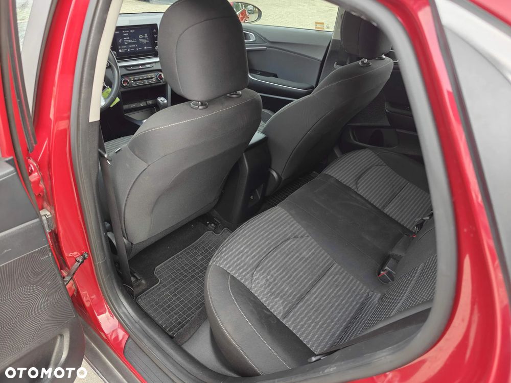 Kia XCeed 1.5 T-GDI M - 15