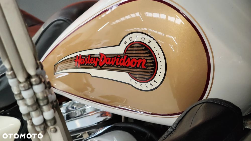 Harley-Davidson FLH Electra Glide - 16