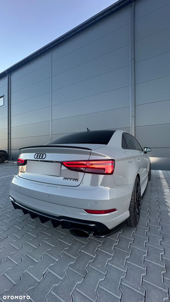 Audi RS3 Limousine - 6