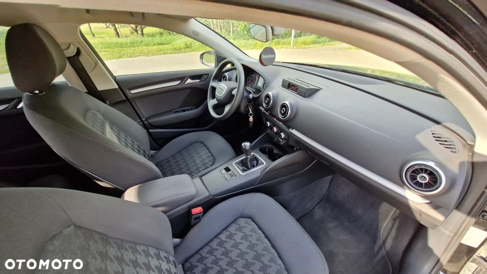 Audi A3 Sportback 2.0 TDI (clean diesel) Ambiente - 21