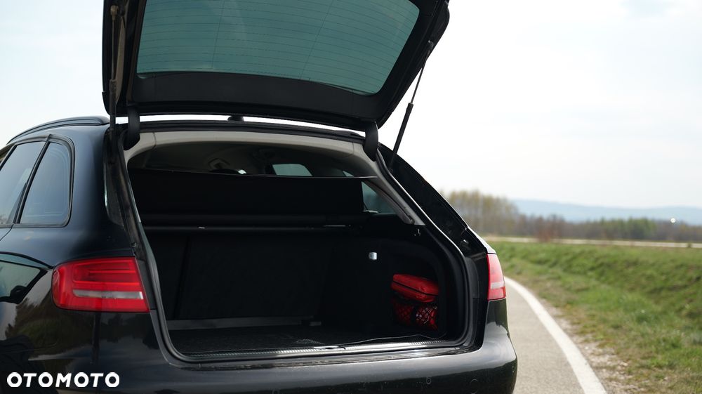 Audi A4 Avant 2.0 TDI Multitronic - 27