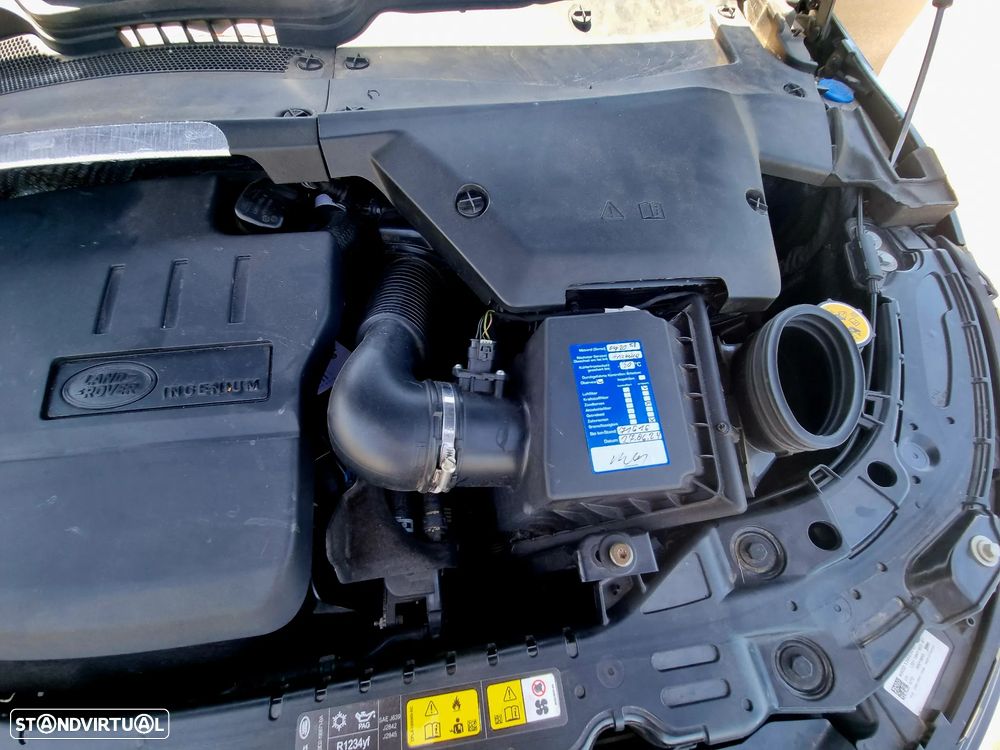 Land Rover Range Rover Evoque P300e R-Dynamic SE - 18