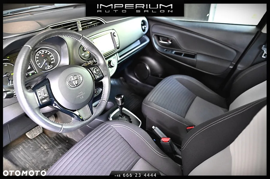 Toyota Yaris Hybrid 1.5 Executive - 21