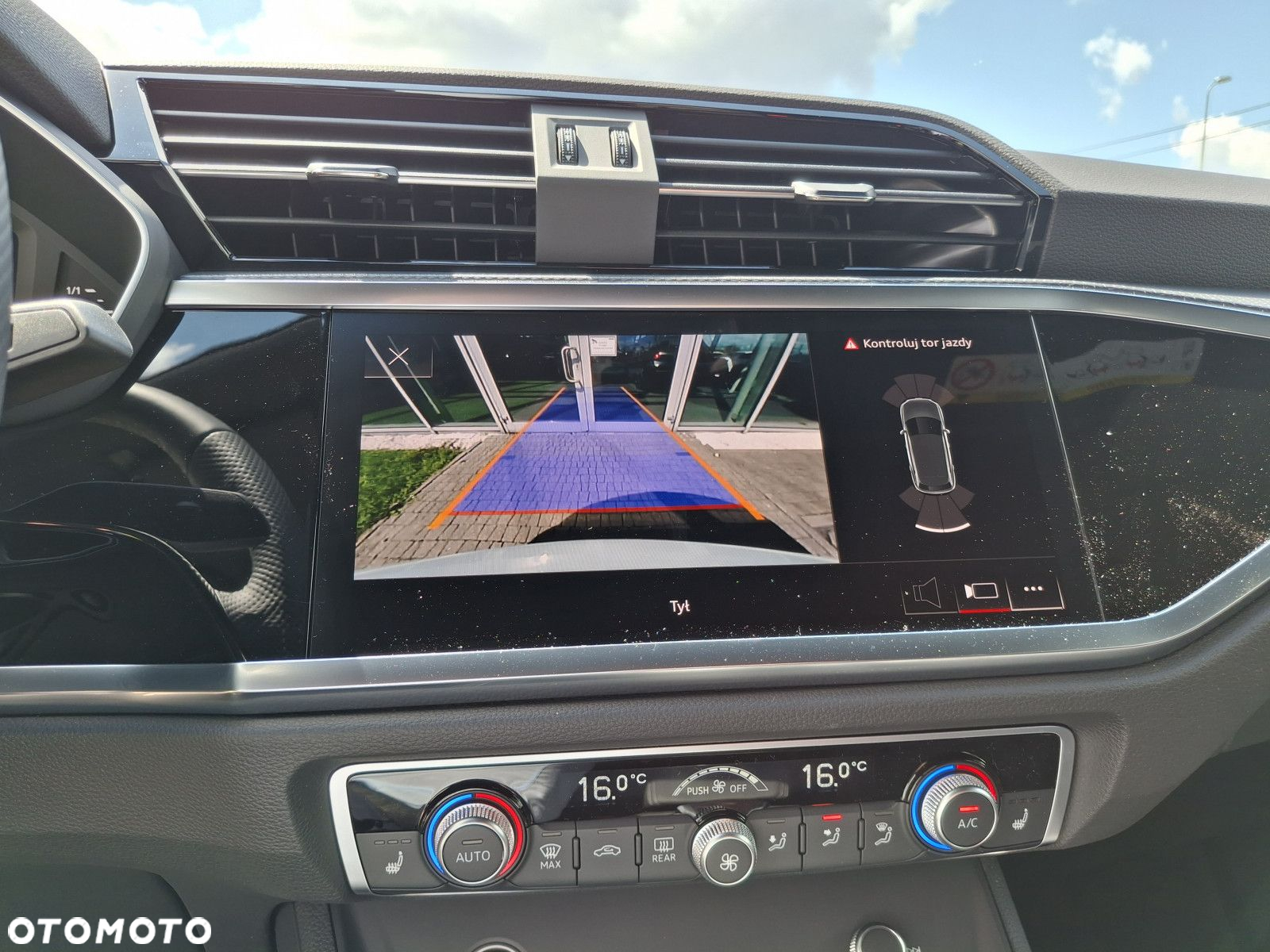 Audi Q3 - 30
