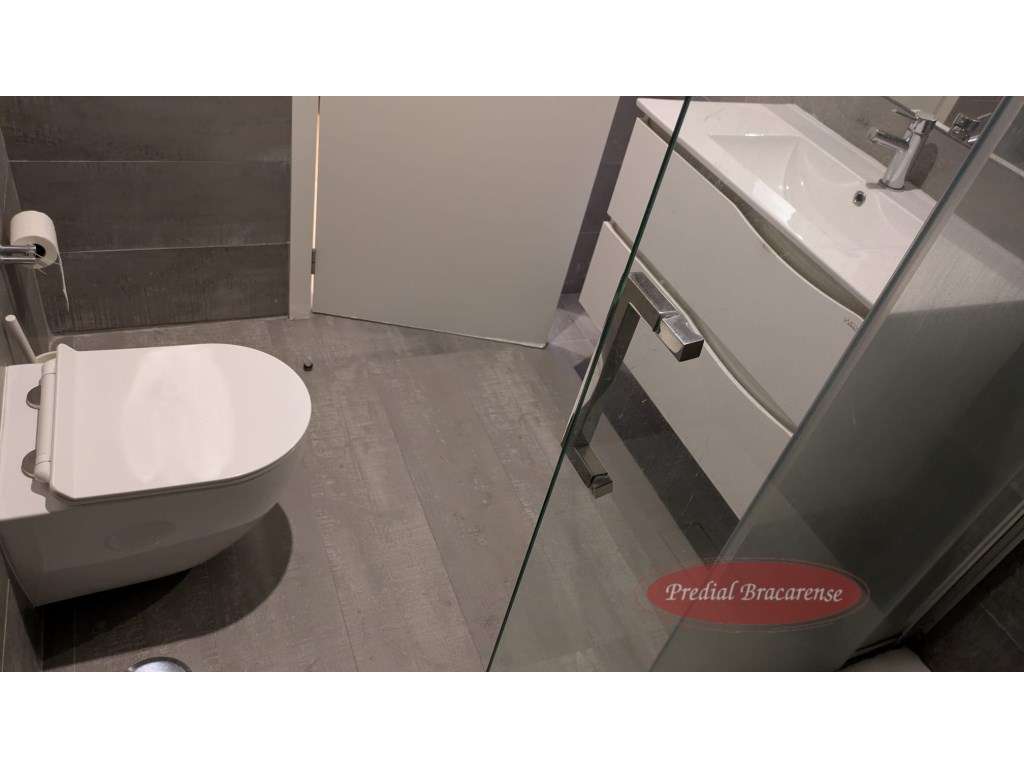 Quarto com WC privado e ar condicionado. - Grande imagem: 5/7