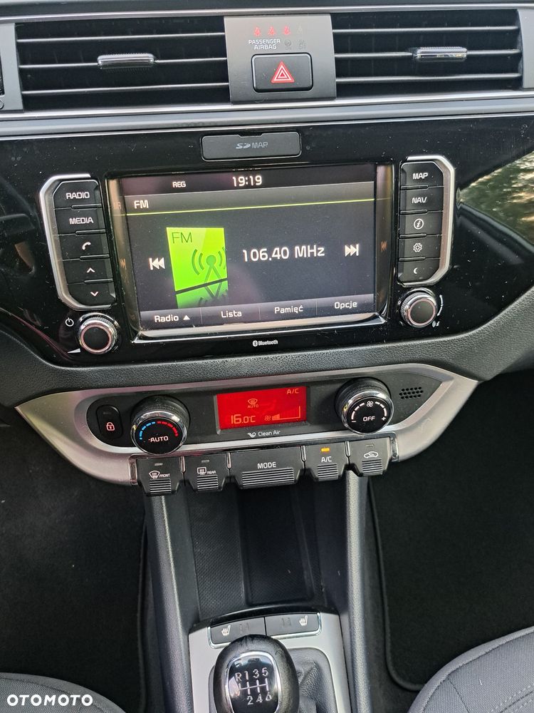 Kia Rio 1.1 crdi XL - 12