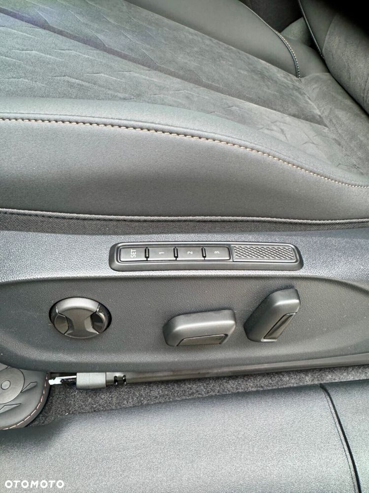 Cupra Terramar 1.5 eTSI mHEV DSG - 31