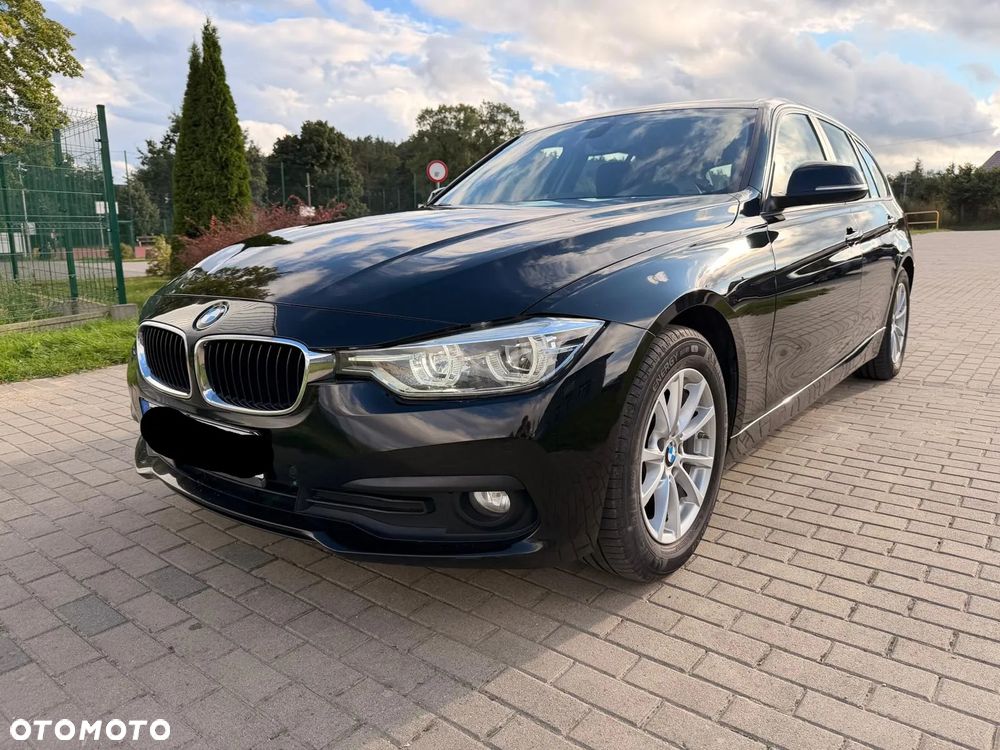 BMW Seria 3 318d - 32