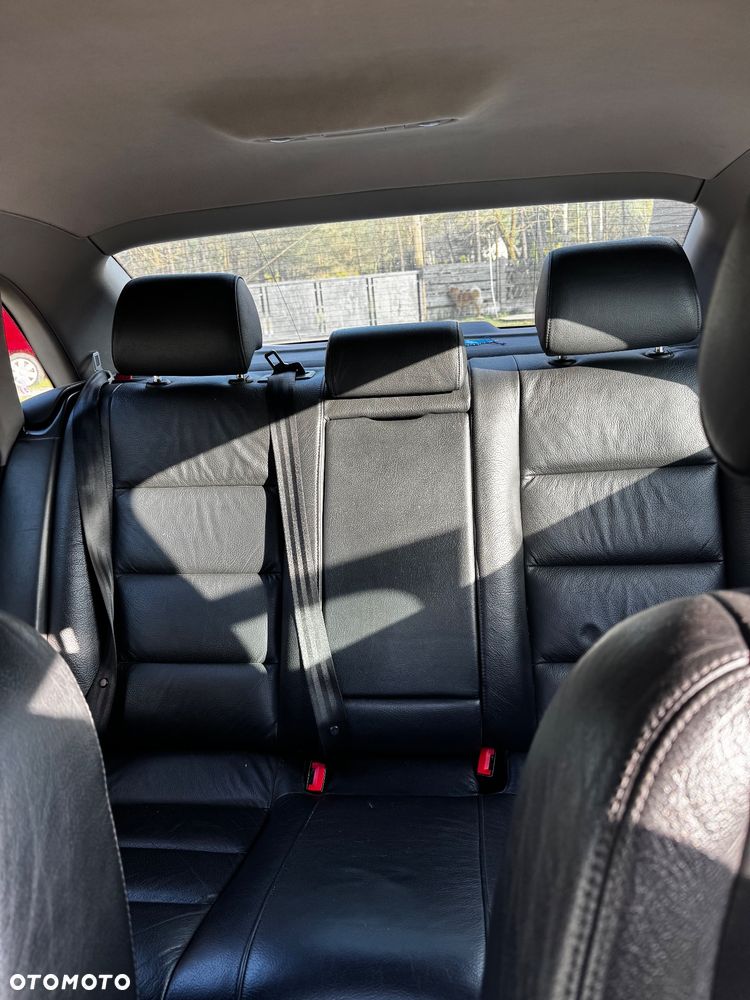 Audi A4 Limousine - 6